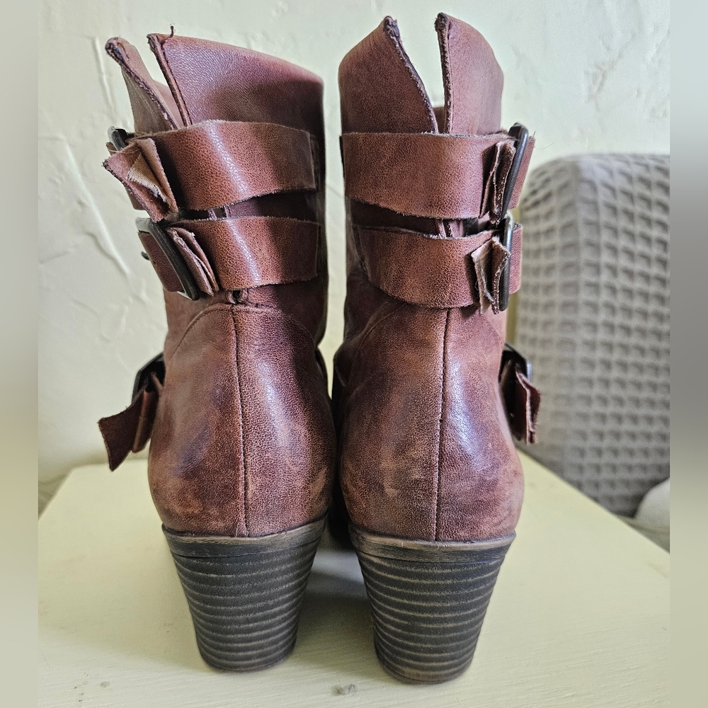 Lucky Brand Brown Leather Ankle Boots Size 10 - Picture 3 of 9